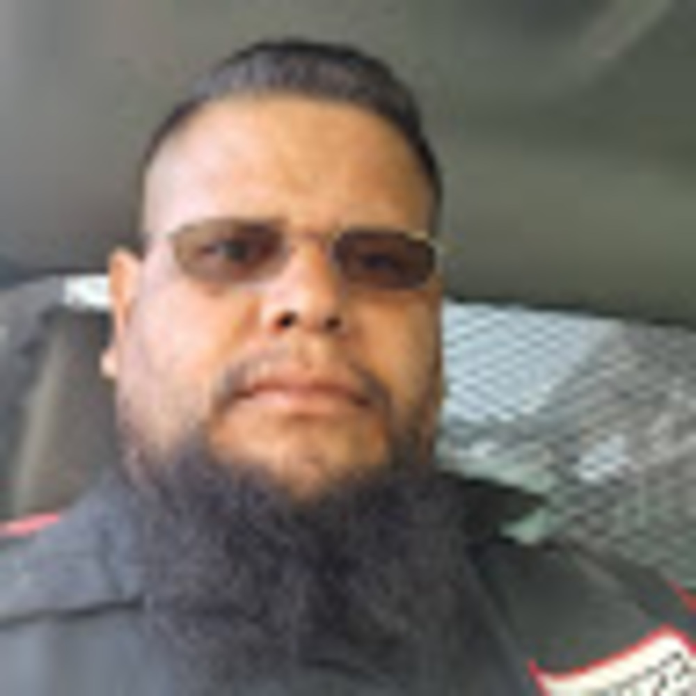 Meet your Posher, Esteban
